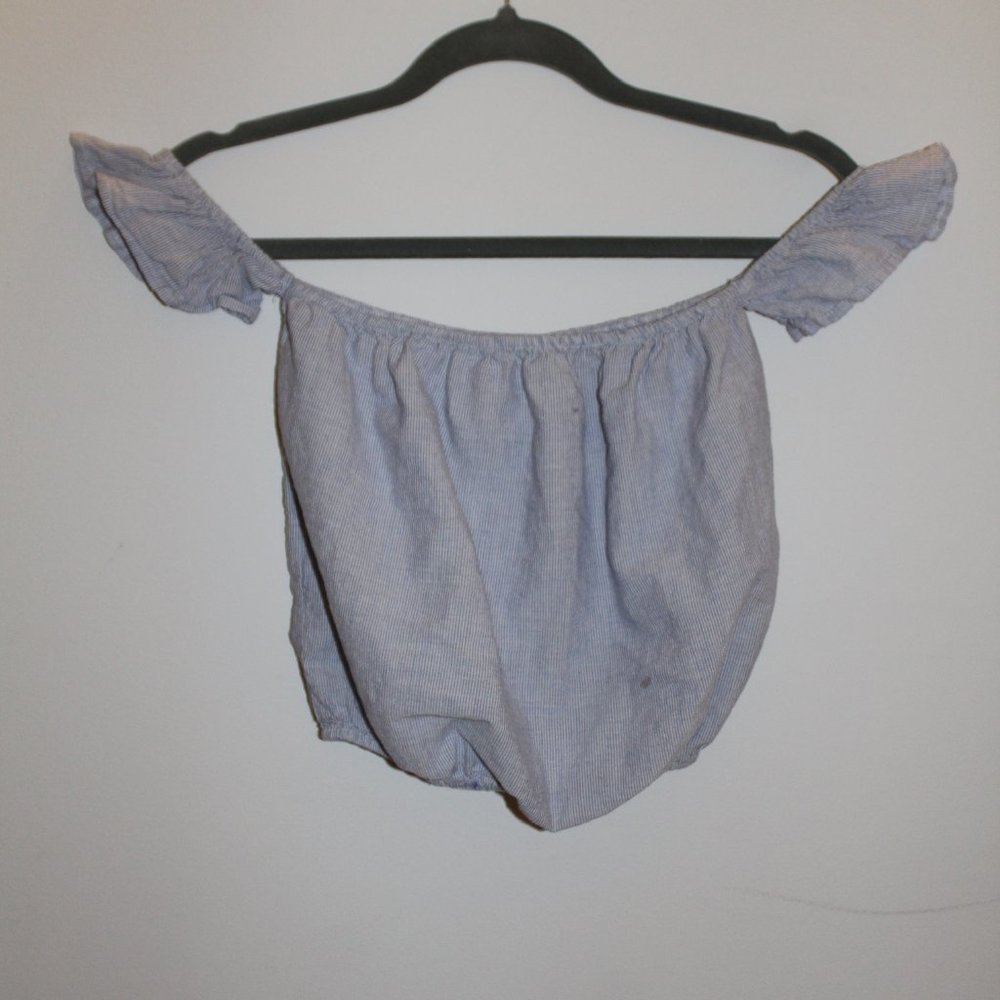 Off the Shoulder Crop Top